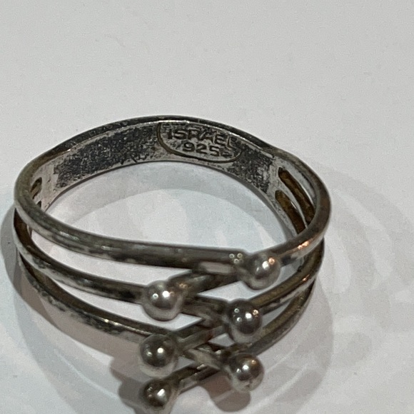 925 Sterling Silver Ring - Picture 3 of 4